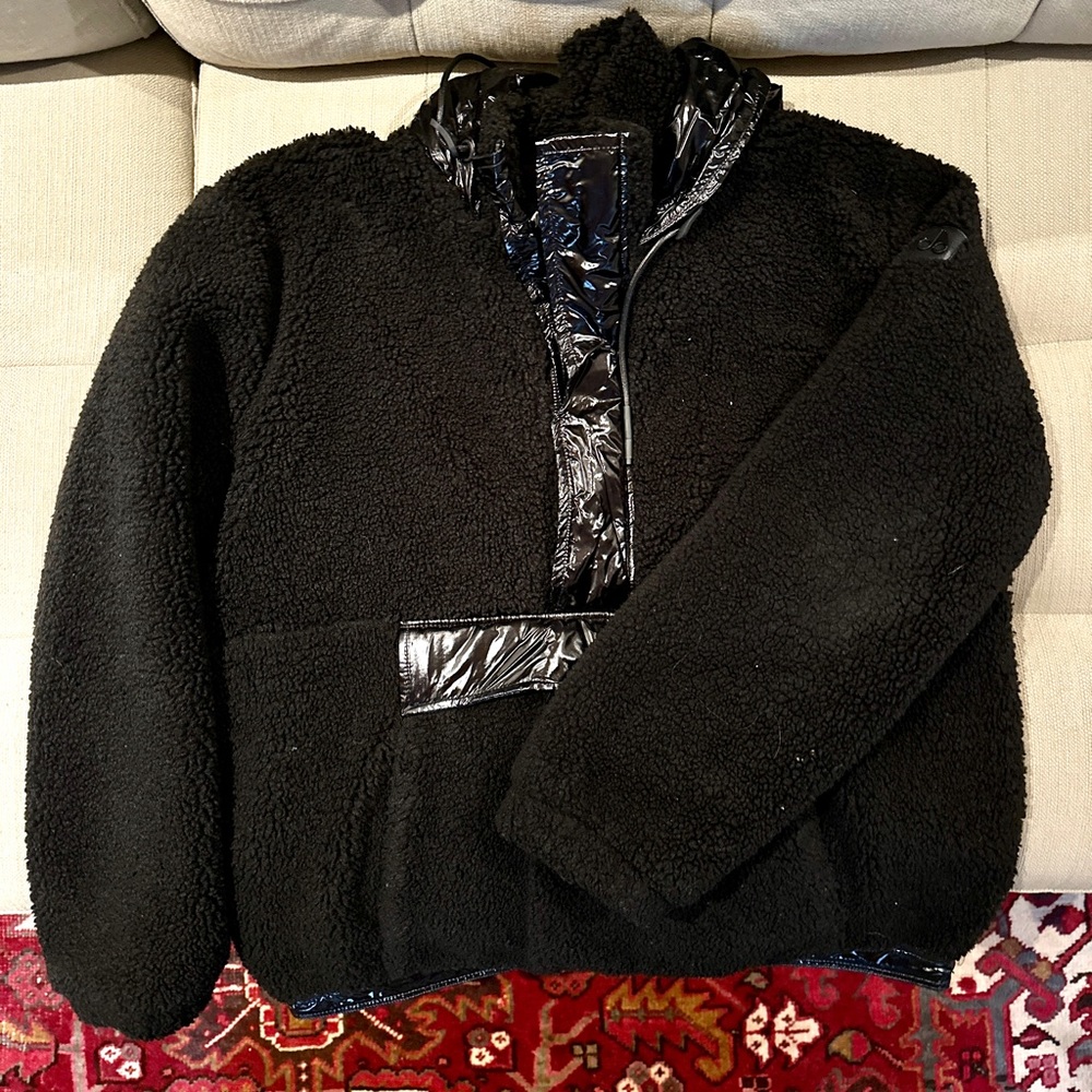 Black Sherpa Fleece Pullover Moose Knuckles Coat